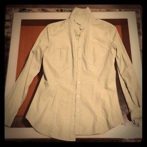 Button-up long sleeve top